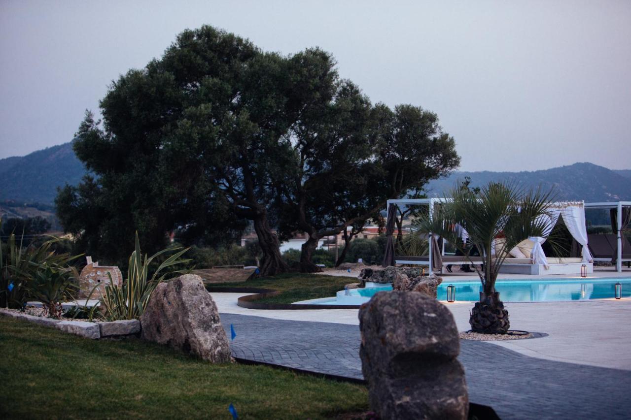 Отель Su Entu Sardinian Country Club Ольбия Экстерьер фото