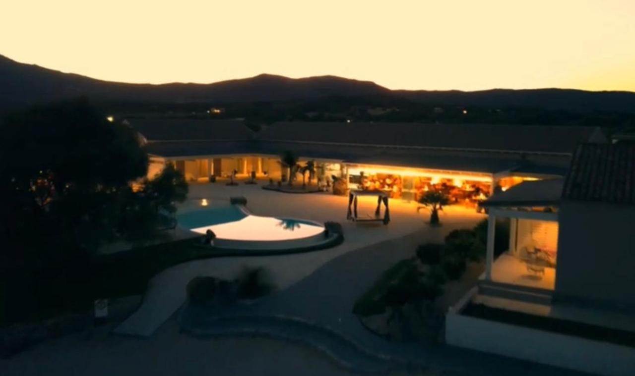Отель Su Entu Sardinian Country Club Ольбия Экстерьер фото