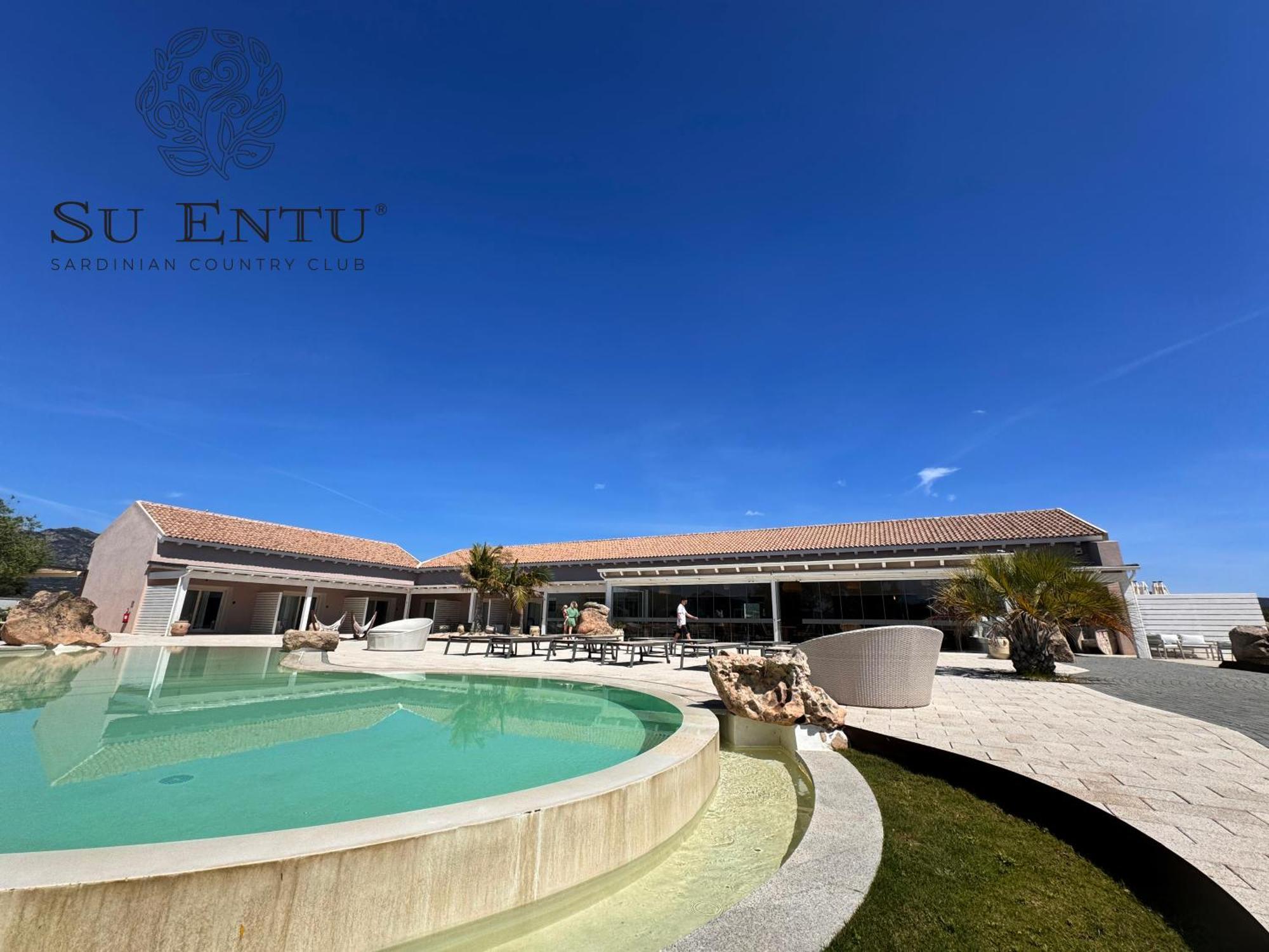 Отель Su Entu Sardinian Country Club Ольбия Экстерьер фото