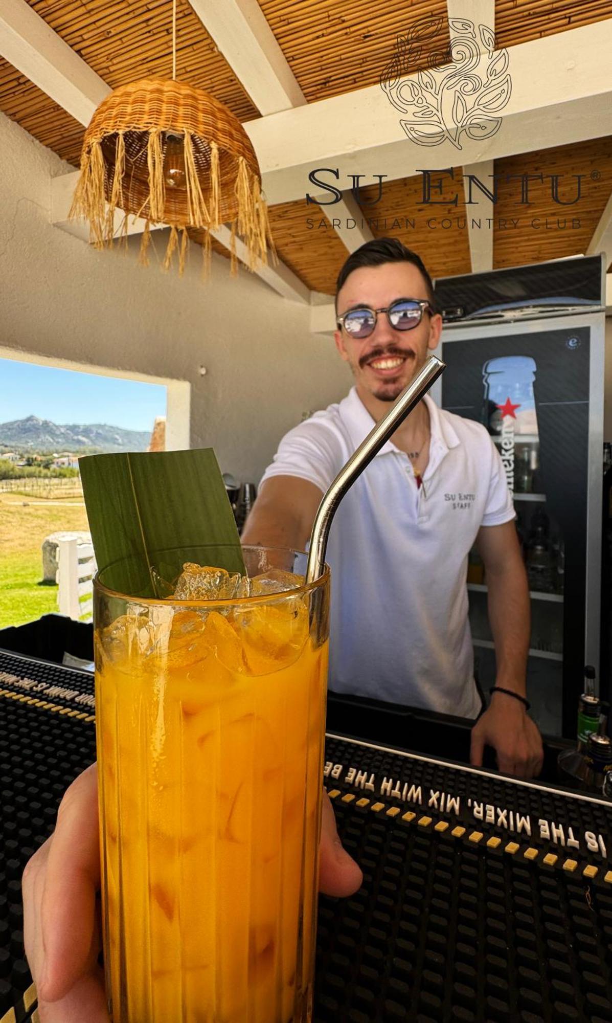 Отель Su Entu Sardinian Country Club Ольбия Экстерьер фото