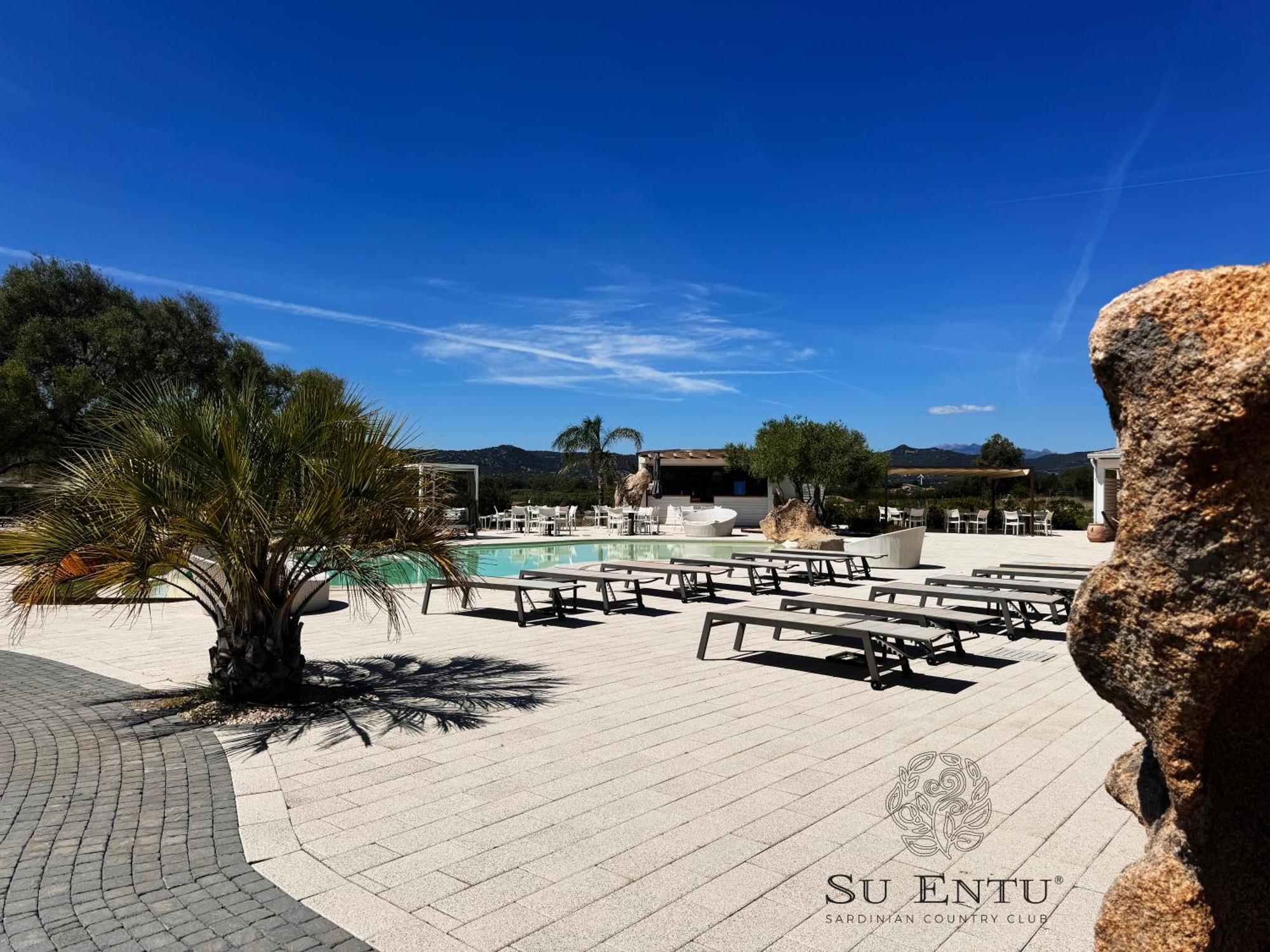 Отель Su Entu Sardinian Country Club Ольбия Экстерьер фото